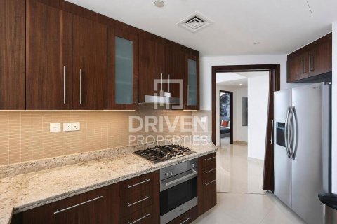 Appartement à Boulevard Point, Downtown Dubai (Downtown Burj Dubai), Dubai, 2 chambres, 131.36 m², № 128811 - photo 5
