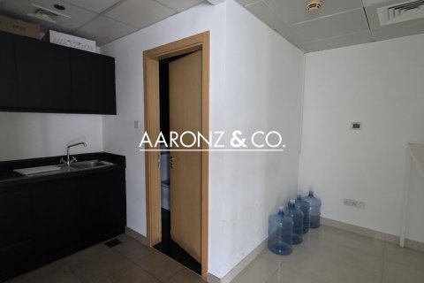 Bureau à Jumeirah Lake Towers, Dubai, 102 m², № 100481 - photo 12