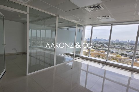 Bureau à Jumeirah Lake Towers, Dubai, 102 m², № 100481 - photo 2