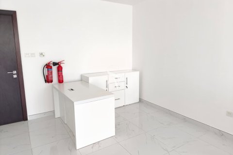 Снять в аренду офис в B2B Tower, Бизнес-Бэй, Дубай: 41м², № 111186 - фото 9