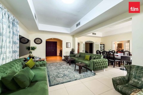 Villa in Dubai 5 bedrooms, 608.5 sq.m. № 111265 - photo 14