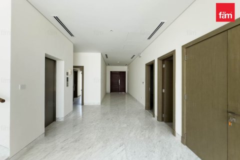 Villa in Dubai 4 bedrooms, 570 sq.m. № 23589 - photo 21