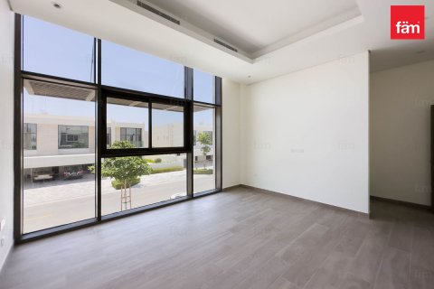 Villa in Dubai 4 bedrooms, 570 sq.m. № 23589 - photo 13