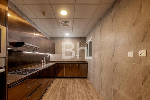 Снять в аренду квартиру в Дубай Марине, Дубай: 4 спальни, 228м², № 21753 - фото 4