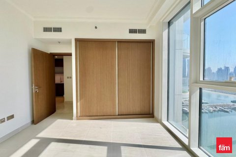 Снять в аренду квартиру в Dubai Harbour, Дубай: 3 спальни, 176.5м², № 64353 - фото 2