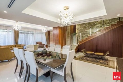 Villa à Dubai, 3 chambres, 260.1 m², № 64356 - photo 2