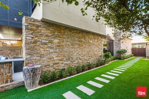 Villa à Dubai, 3 chambres, 260.1 m², № 64356 - photo 17