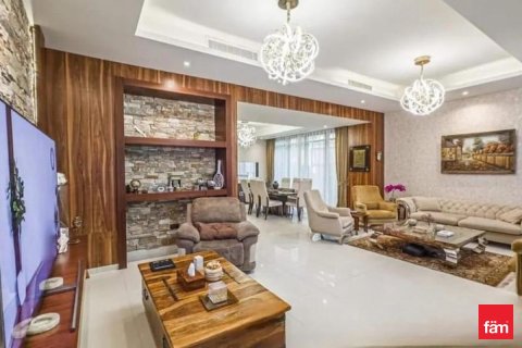 Villa à Dubai, 3 chambres, 260.1 m², № 64356 - photo 3