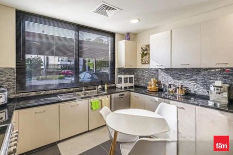 Villa à Dubai, 3 chambres, 260.1 m², № 64356 - photo 15