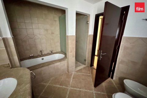 فيلا في دبي 4 غرف نوم, 708 م² رقم 9814 - صورة 16