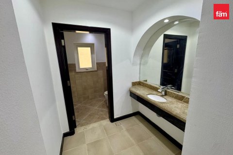 فيلا في دبي 4 غرف نوم, 708 م² رقم 9814 - صورة 19