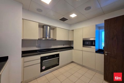 Снять в аренду квартиру в Пальме Джумейре, Дубай: 3 спальни, 211.8м², № 71878 - фото 6