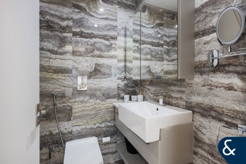 Apartment in Dubai Marina, Dubai 2 bedrooms, 125 sq.m. № 98501 - photo 7