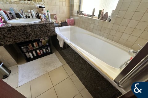 Apartment in Rimal, Jumeirah Beach Residence, Dubai 2 bedrooms, 120 sq.m. № 98502 - photo 12