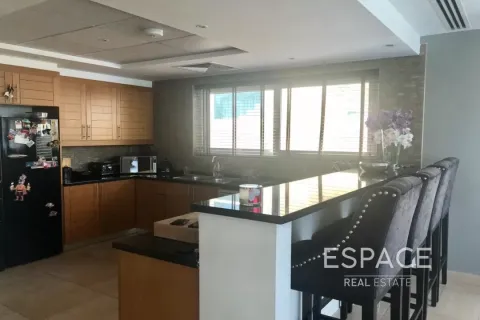 Villa à Legacy Nova Villas, Jumeirah Park, Dubai, 4 chambres, 455 m², № 62229 - photo 8