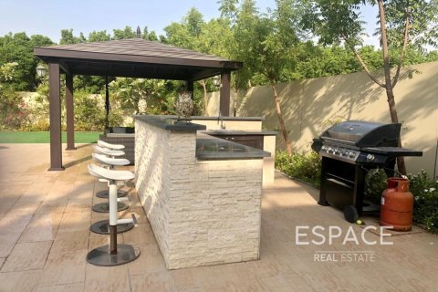 Villa à Legacy Nova Villas, Jumeirah Park, Dubai, 4 chambres, 455 m², № 62229 - photo 14