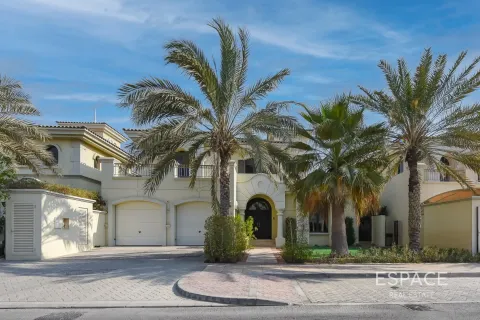 Villa à Palm Jumeirah, Dubai, 4 chambres, 465 m², № 62228 - photo 2