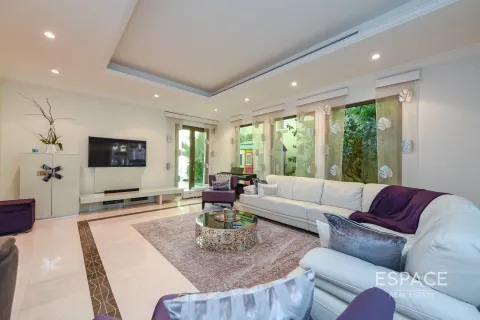 Villa à Palm Jumeirah, Dubai, 4 chambres, 465 m², № 62228 - photo 9