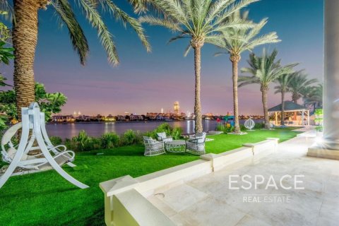 Villa à Palm Jumeirah, Dubai, 5 chambres, 650 m², № 62226 - photo 3