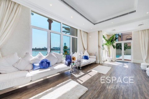 Villa à Palm Jumeirah, Dubai, 5 chambres, 650 m², № 62226 - photo 9