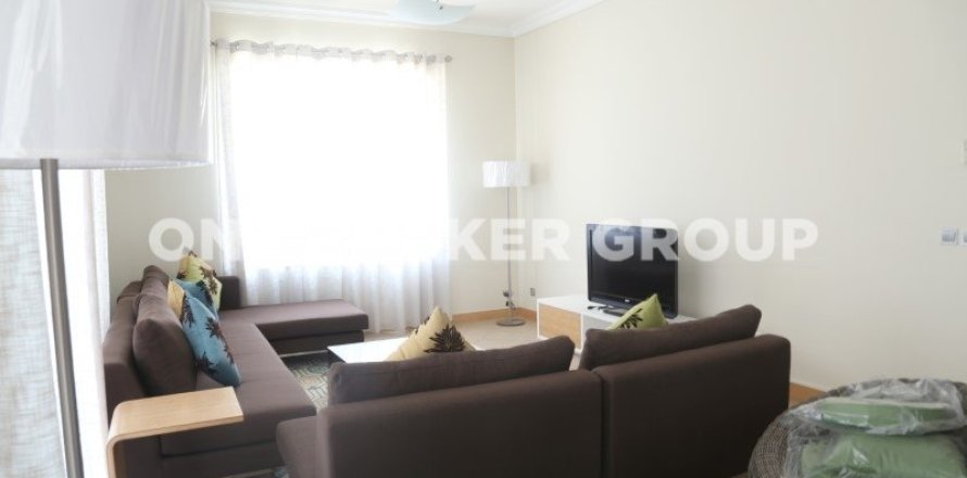 Квартира в Пальме Джумейре, Дубай, 3 спальни, 237.6м², № 1140