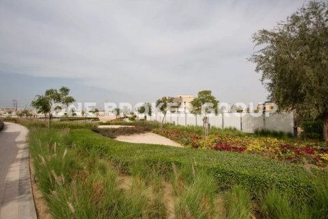 Купить земельный участок в Parkway Vistas, Дубай Хилс Эстейт, Дубай: 1021.9м², № 1136 - фото 2