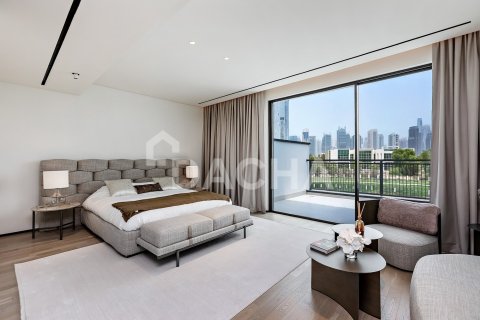 Villa in Jumeirah Islands, Dubai 5 bedrooms, 571 sq.m. № 135302 - photo 6