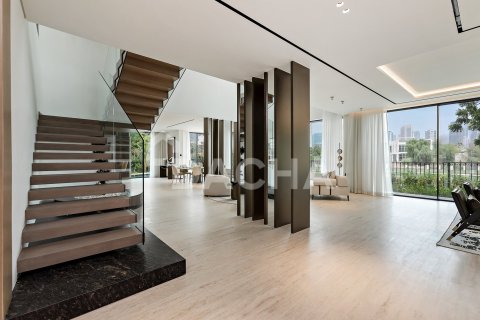 Villa in Jumeirah Islands, Dubai 5 bedrooms, 571 sq.m. № 135302 - photo 29
