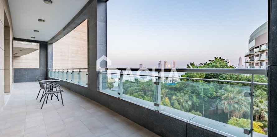 Appartement à The Crescent, Palm Jumeirah, Dubai, 2 chambres, 257 m², № 135301