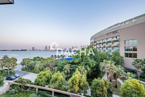 Appartement à The Crescent, Palm Jumeirah, Dubai, 2 chambres, 257 m², № 135301 - photo 2