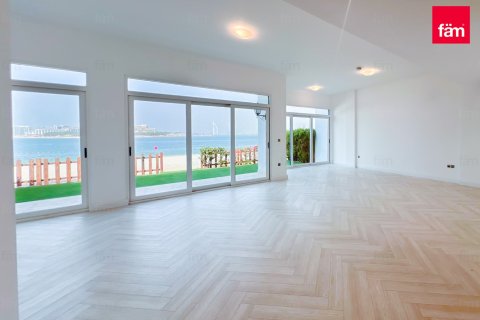 Villa à Palm Jumeirah, Dubai, 5 chambres, 270.9 m², № 135309 - photo 21