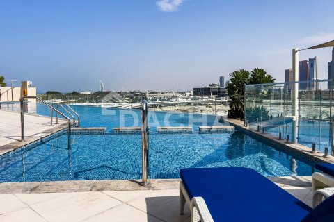 Apartment in Dubai Media City, Dubai 2 bedrooms, 142 sq.m. № 141402 - photo 24