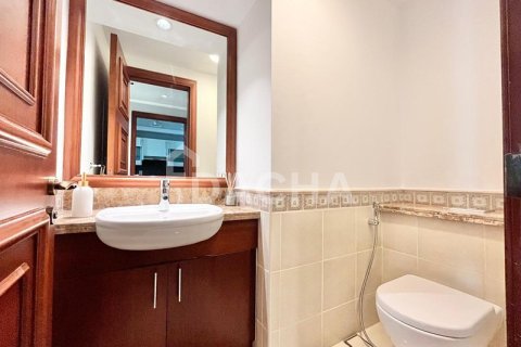 Apartment in Golden Mile, Palm Jumeirah, Dubai 2 bedrooms, 166 sq.m. № 141410 - photo 16