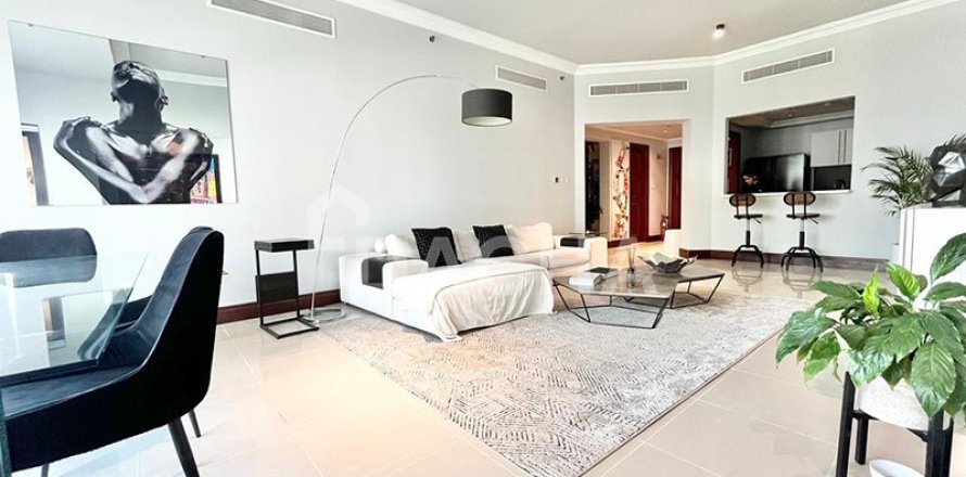 Apartment in Golden Mile, Palm Jumeirah, Dubai 2 bedrooms, 166 sq.m. № 141410
