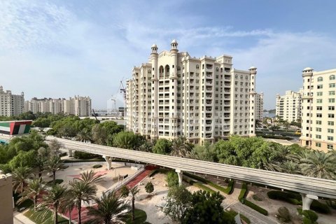 Apartment in Golden Mile, Palm Jumeirah, Dubai 2 bedrooms, 166 sq.m. № 141410 - photo 19