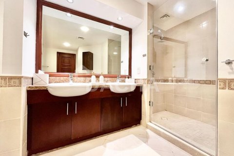 Apartment in Golden Mile, Palm Jumeirah, Dubai 2 bedrooms, 166 sq.m. № 141410 - photo 5