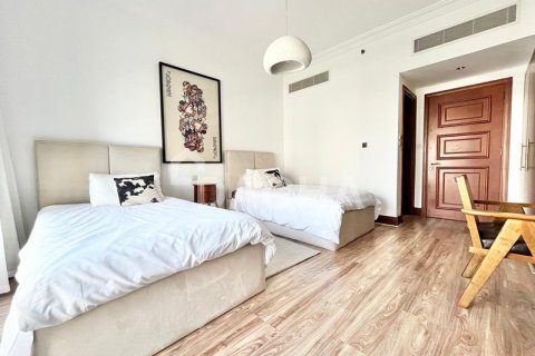 Apartment in Golden Mile, Palm Jumeirah, Dubai 2 bedrooms, 166 sq.m. № 141410 - photo 13