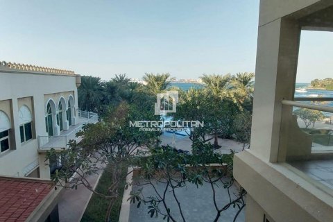 Apartment in Shoreline Apartments, Palm Jumeirah, Dubai 2 bedrooms, 186 sq.m. № 8702 - photo 5