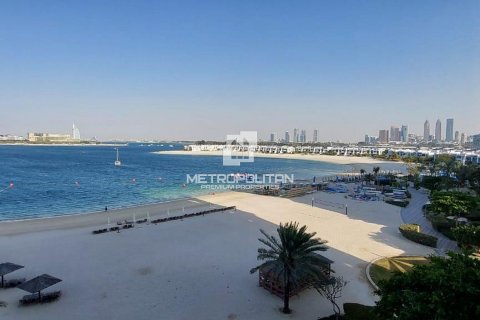 Apartment in Shoreline Apartments, Palm Jumeirah, Dubai 2 bedrooms, 186 sq.m. № 8702 - photo 1