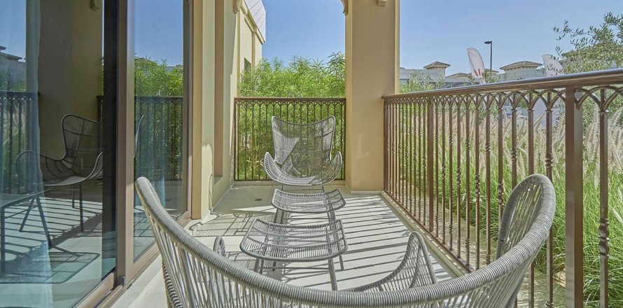 Apartamento en ASAYEL en Umm Suqeim, Dubai, 2 dormitorios, 149 m², № 29769
