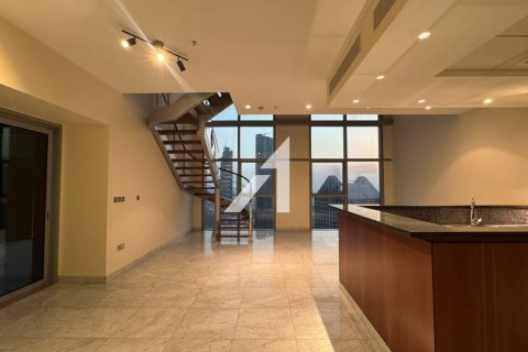 Apartment in Central Park Tower, DIFC, Dubai 2 bedrooms, 184.5 sq.m. № 53814 - photo 4