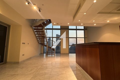 Apartment in Central Park Tower, DIFC, Dubai 2 bedrooms, 184.5 sq.m. № 53814 - photo 12