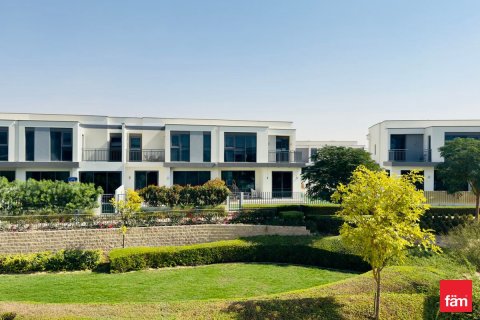 Villa à Dubai Hills Estate, Dubai, 4 chambres, 210.4 m², № 69600 - photo 1