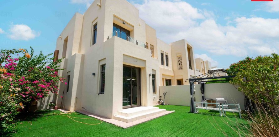 Adosado en Reem, Dubai, 3 dormitorios, 271.8 m², № 18713