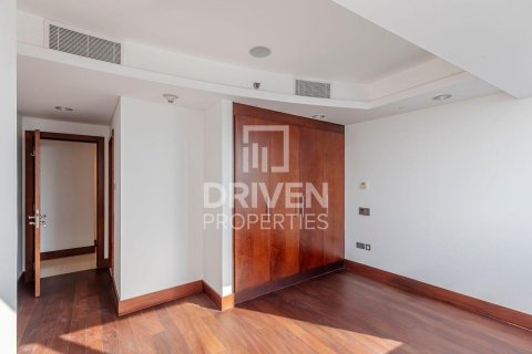 Apartment in World Trade Centre Residence, World Trade Center, Dubai 2 bedrooms, 116.04 sq.m. № 129642 - photo 10