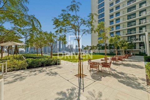 Apartamento en EMAAR Beachfront, Dubai Harbour, Dubai, 1 dormitorio, 68.66 m², № 129644 - foto 19