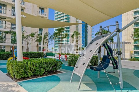 Apartamento en EMAAR Beachfront, Dubai Harbour, Dubai, 1 dormitorio, 68.66 m², № 129644 - foto 5