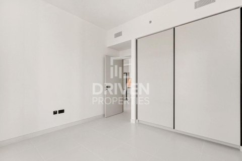 Apartamento en EMAAR Beachfront, Dubai Harbour, Dubai, 1 dormitorio, 68.66 m², № 129644 - foto 12