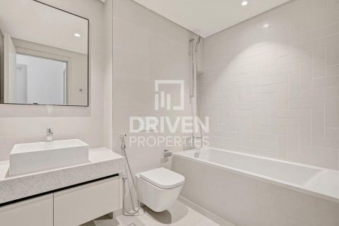 Apartamento en EMAAR Beachfront, Dubai Harbour, Dubai, 1 dormitorio, 68.66 m², № 129644 - foto 17