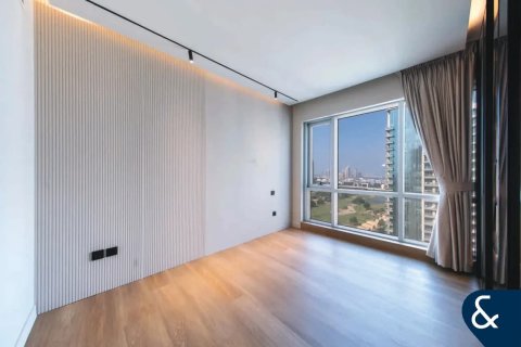 Apartment in The Views, Dubai 2 bedrooms, 128 sq.m. № 79282 - photo 15
